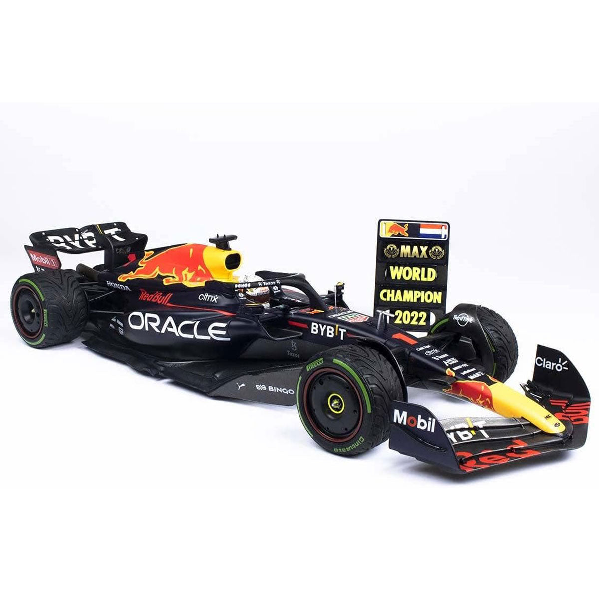 Minichamps 1:18 Oracle Red Bull Racing RB18 Max Verstappen Winner Japanese GP 2022 Limited Edition Model