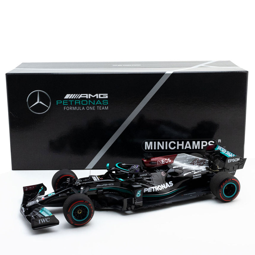 Minichamps 1:18 Mercedes AMG Petronas Lewis Hamilton Bahrain GP 2021 Limited Edition Model
