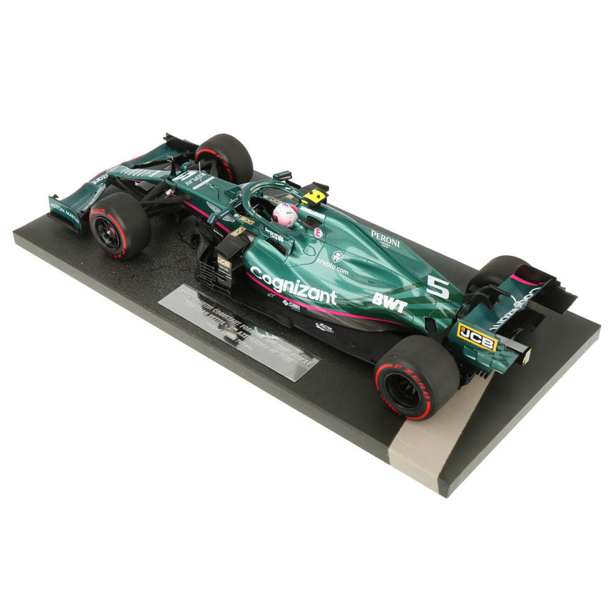 Minichamps 1:18 Aston Martin AMR21 Sebastian Vettel Azerbaijan GP 2021 Model Car