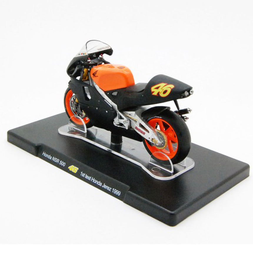1:18 Honda NSR 500 46 Valentino Rossi 1st Test Honda Jerez 1999 Model Bike