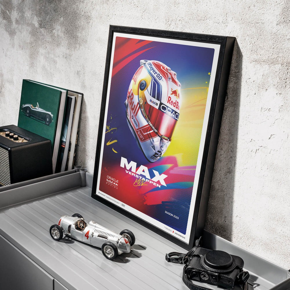 Automobilist Oracle Red Bull Racing Max Verstappen Helmet 2023 Print Poster