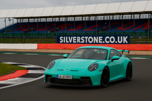 Bburago 1:24 Porsche 911 GT3 Model Car