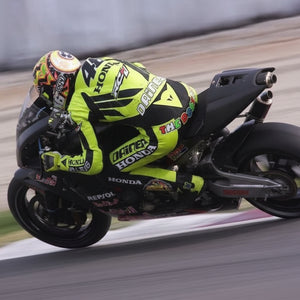 Minichamps Scale 1:12 Valentino Rossi VR46 Pre Season Test 2002 Model Bike