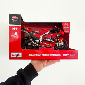 Maisto 1/6 Ducati 2022 Fracesco Bagnaia #63 Model Bike