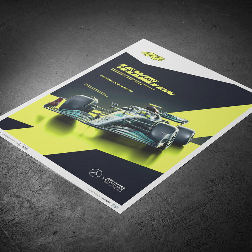Automobilist Mercedes-AMG Petronas F1 Team Lewis Hamilton 2022 Poster