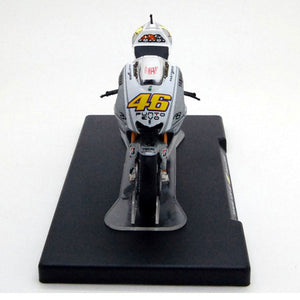 1:18 Yamaha YZR-M1 46 Valentino Rossi Estoril 2009 Model Bike