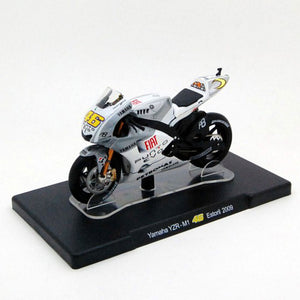 1:18 Yamaha YZR-M1 46 Valentino Rossi Estoril 2009 Model Bike